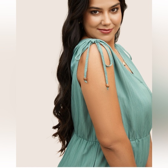 BloomChic Plus Size 2XL Plain Textured Surplice Neck Drawstring Jumpsuit us18-20 - Picture 3 of 8